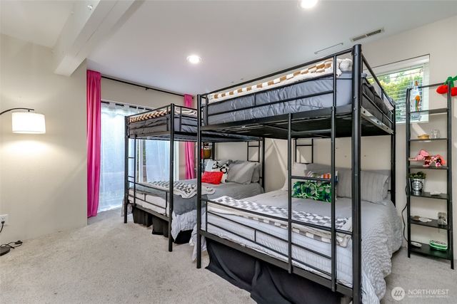 31233 47th Place SW, Federal Way, WA 98023