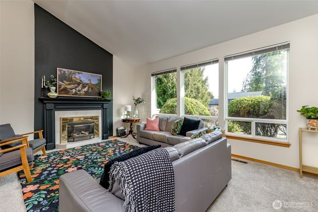 31233 47th Place SW, Federal Way, WA 98023