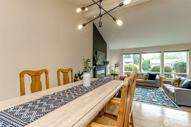 31233 47th Place SW, Federal Way, WA 98023