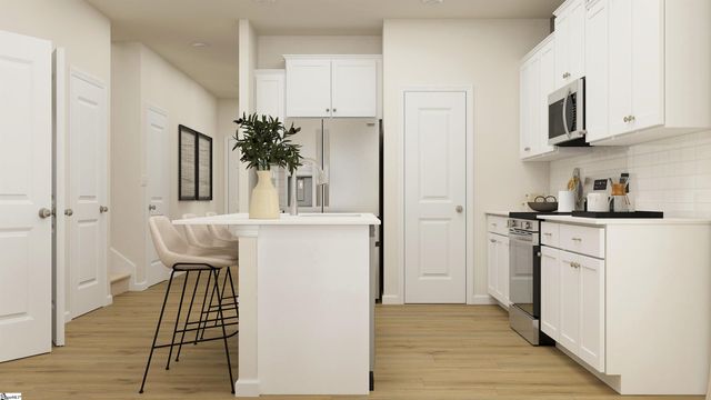 201 Mccormick Place, Travelers Rest, SC 29690