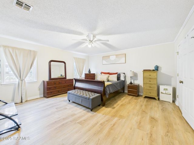 113 Kingswood Drive, Lafayette, LA 70501