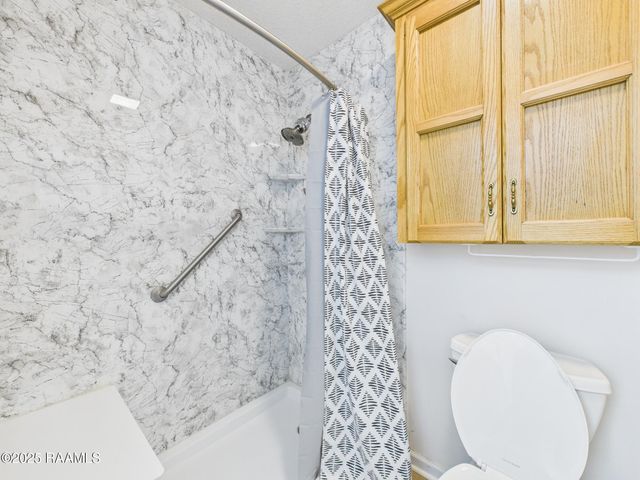 113 Kingswood Drive, Lafayette, LA 70501