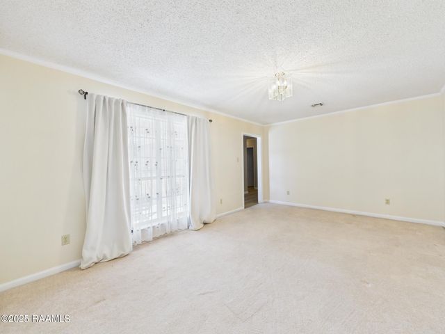 113 Kingswood Drive, Lafayette, LA 70501