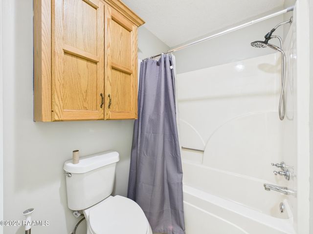 113 Kingswood Drive, Lafayette, LA 70501