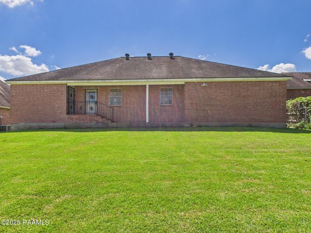 113 Kingswood Drive, Lafayette, LA 70501