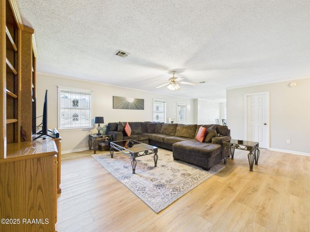 113 Kingswood Drive, Lafayette, LA 70501