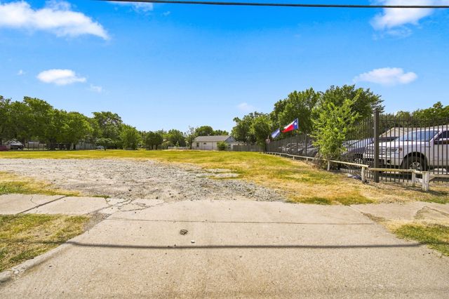 5208 Bernal Drive, Dallas, TX 75212
