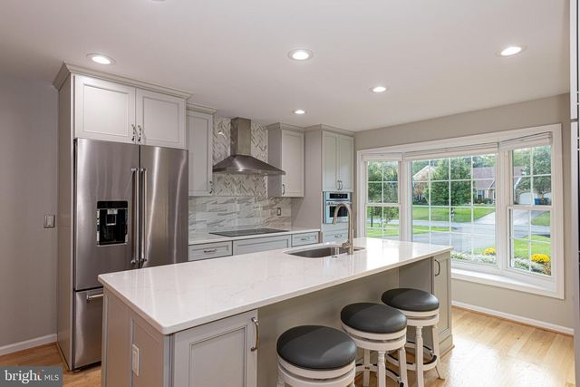 9705 RAMBLING RIDGE CT, Fairfax Station, VA 22039