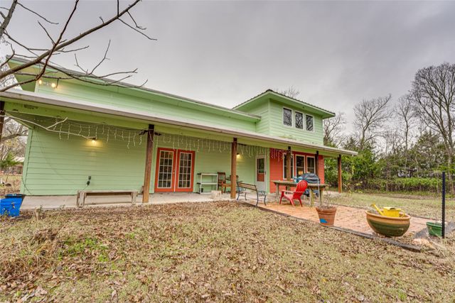 1002 S Main Street, Farmersville, TX 75442