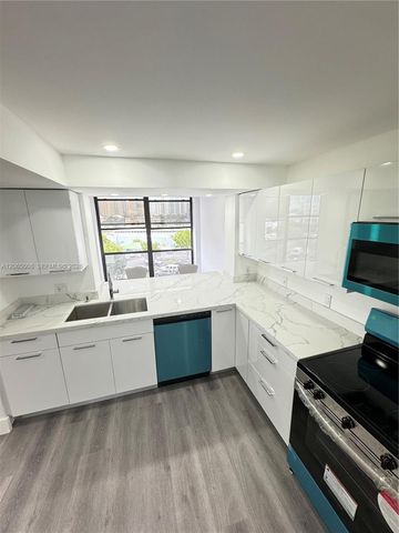 800 Parkview Dr 502, Hallandale Beach, FL 33009