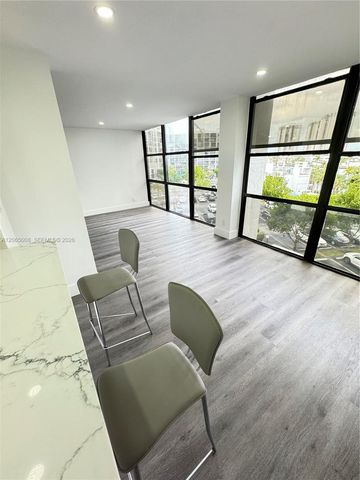 800 Parkview Dr 502, Hallandale Beach, FL 33009