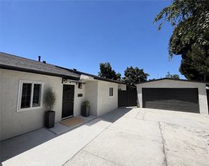 10515 Firmona, Lennox, CA 90304