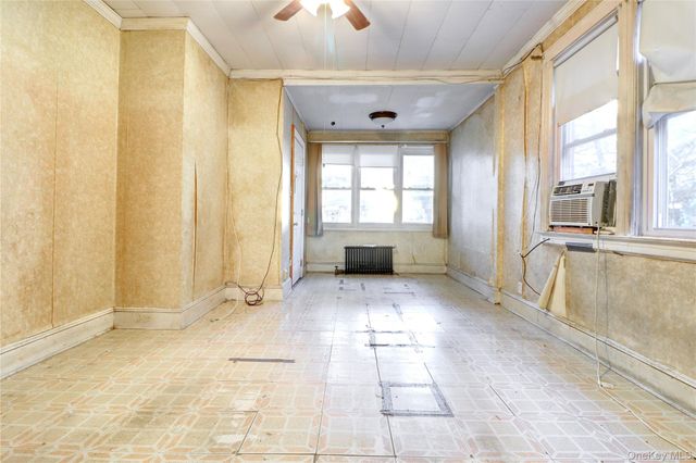 69-15 69th Place, Glendale, NY 11385