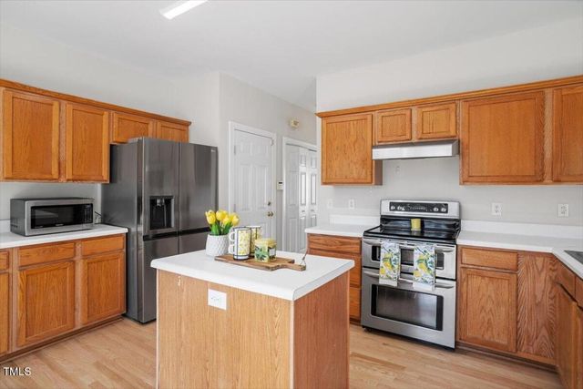 205 Caniff Lane, Cary, NC 27519
