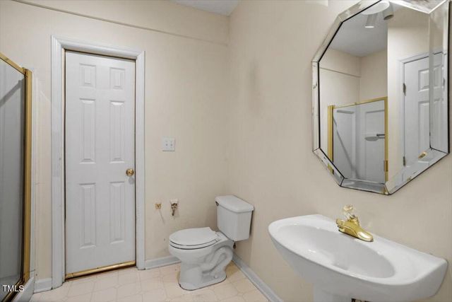 205 Caniff Lane, Cary, NC 27519