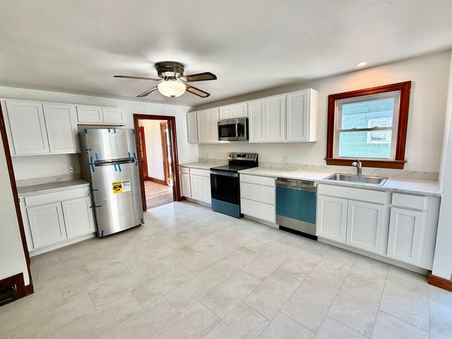 1 Church Street, Rochester, NH 03839