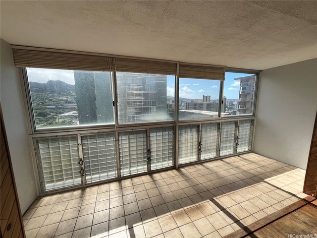 1011 Prospect Street 903, Honolulu, HI 96822