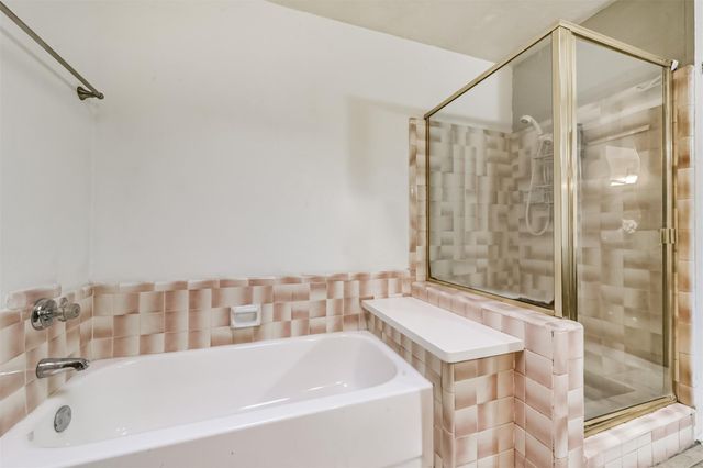 338 Grand Oaks Boulevard, Houston, TX 77015