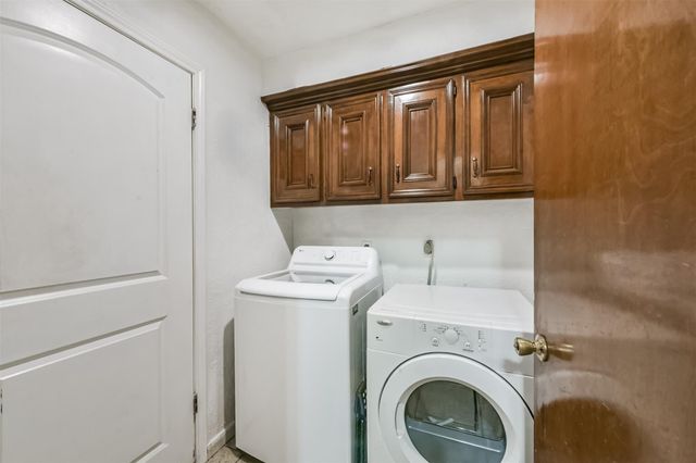 338 Grand Oaks Boulevard, Houston, TX 77015