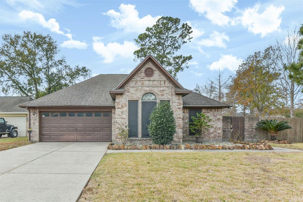 338 Grand Oaks Boulevard, Houston, TX 77015