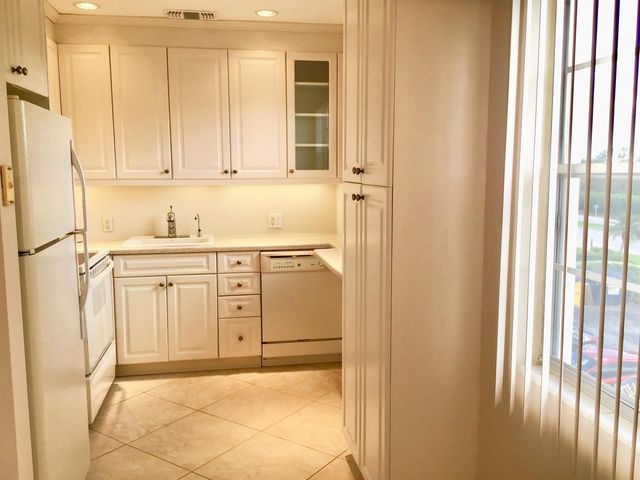 336 Brighton H 336, Boca Raton, FL 33434