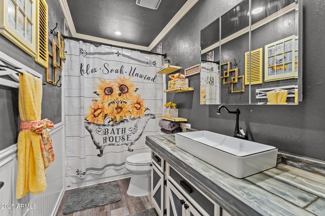 20641 E SQUAW VALLEY Road, Black Canyon City, AZ 85324