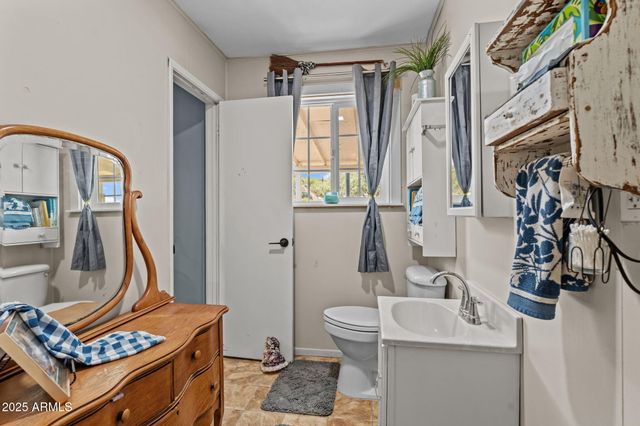 20641 E SQUAW VALLEY Road, Black Canyon City, AZ 85324