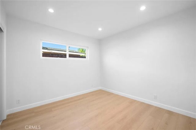 16057 Knapp, North Hills, CA 91343
