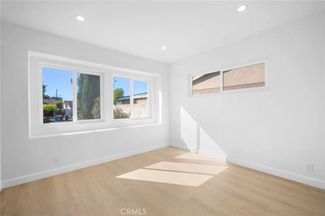 16057 Knapp, North Hills, CA 91343