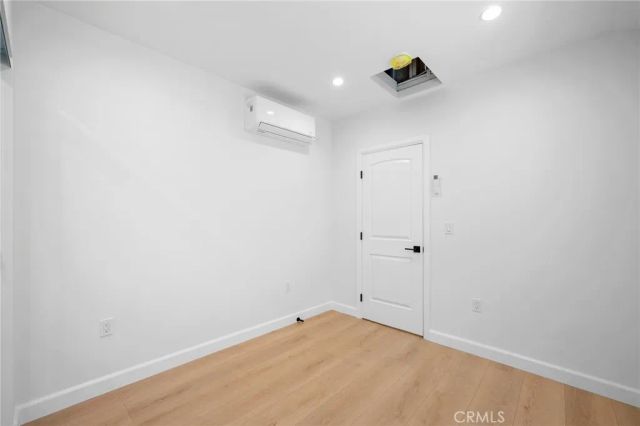 16057 Knapp, North Hills, CA 91343