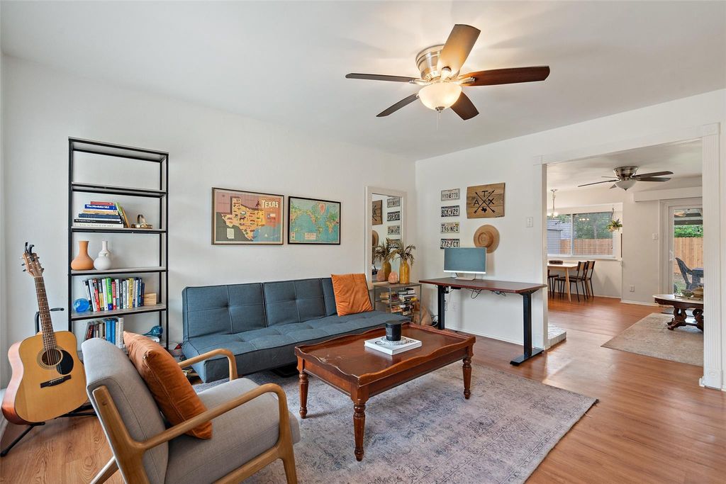 6607 Boleynwood DR, Austin, TX 78745