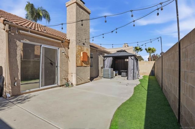 998 Hillcrest St, Hemet, CA 92545