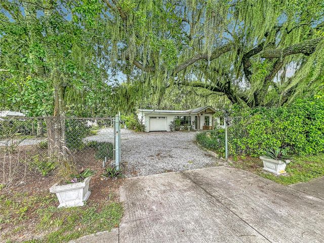 3851 S SANFORD AVENUE, Sanford, FL 32773