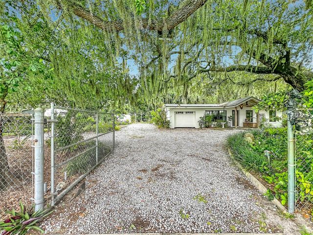3851 S SANFORD AVENUE, Sanford, FL 32773