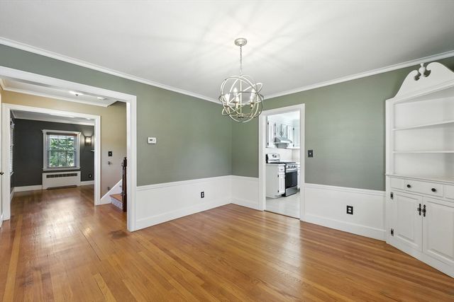 95 Field Rd, Longmeadow, MA 01106