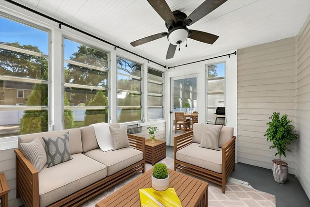 95 Field Rd, Longmeadow, MA 01106