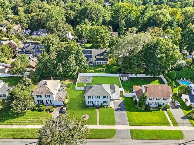 95 Field Rd, Longmeadow, MA 01106