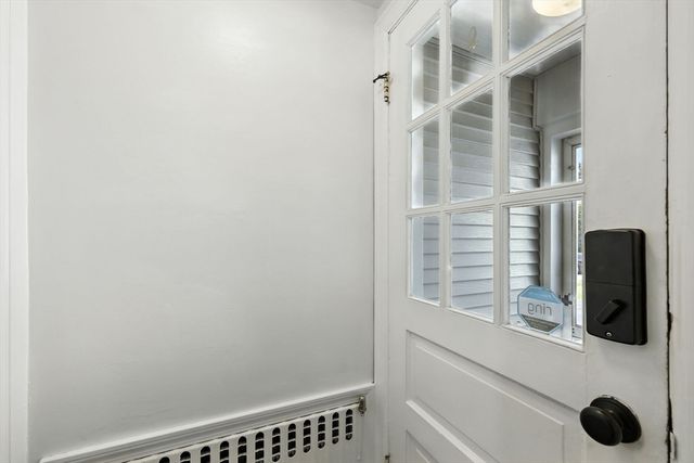 95 Field Rd, Longmeadow, MA 01106
