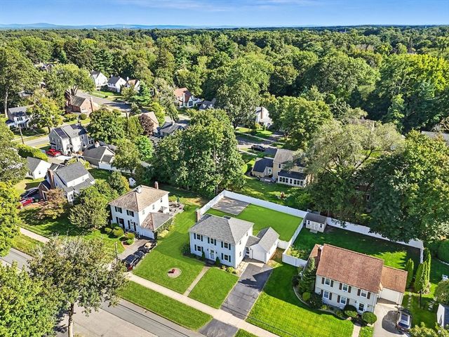 95 Field Rd, Longmeadow, MA 01106