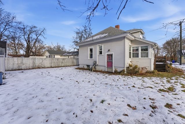 60 Barrison Street, Springfield, MA 01109