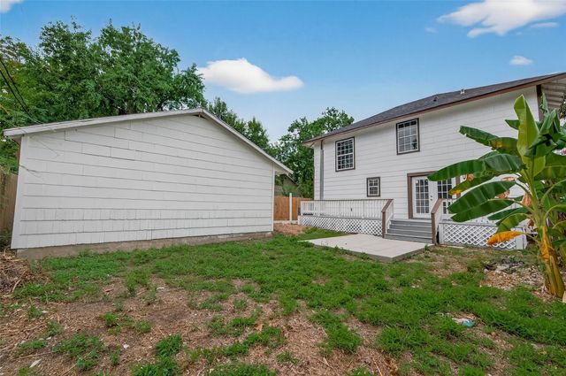 1933 Santa Rosa Street, Houston, TX 77023