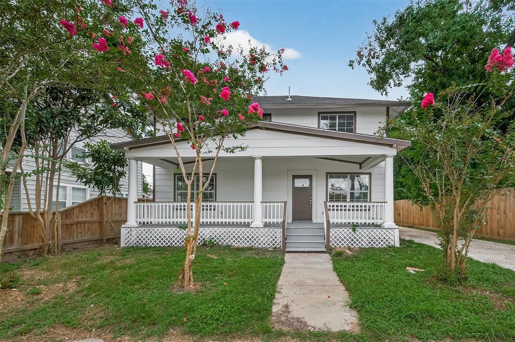 1933 Santa Rosa Street, Houston, TX 77023