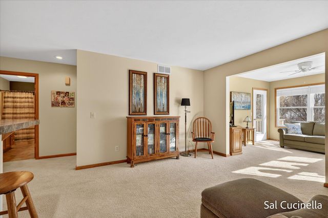 78 Brewer Park Circle SE, Grand Rapids, MI 49548