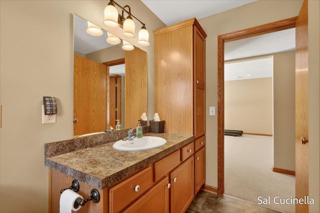 78 Brewer Park Circle SE, Grand Rapids, MI 49548