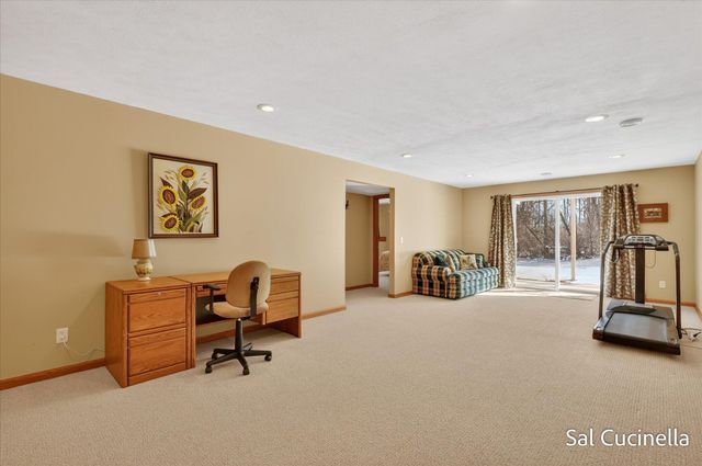 78 Brewer Park Circle SE, Grand Rapids, MI 49548