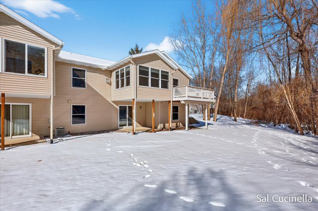 78 Brewer Park Circle SE, Grand Rapids, MI 49548