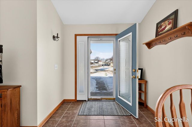 78 Brewer Park Circle SE, Grand Rapids, MI 49548