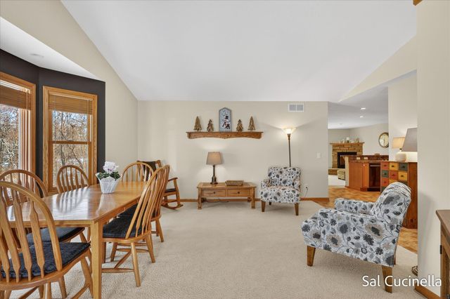 78 Brewer Park Circle SE, Grand Rapids, MI 49548