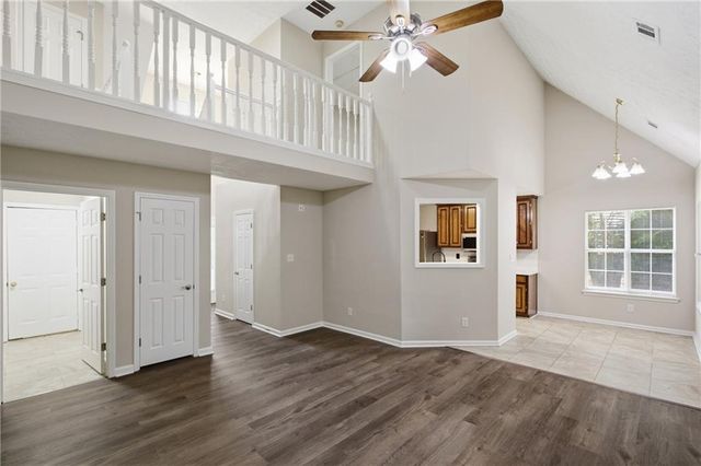 5482 Riverside Dr, Sugar Hill, GA 30518