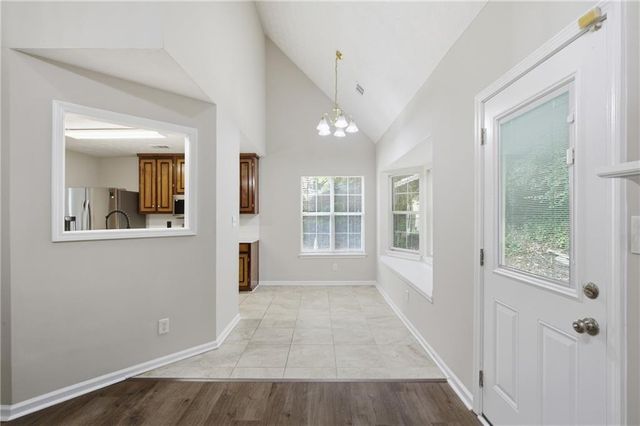 5482 Riverside Dr, Sugar Hill, GA 30518